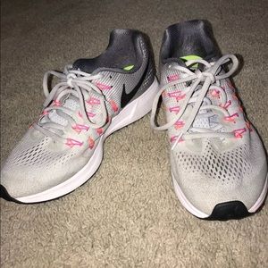 Gym shoes